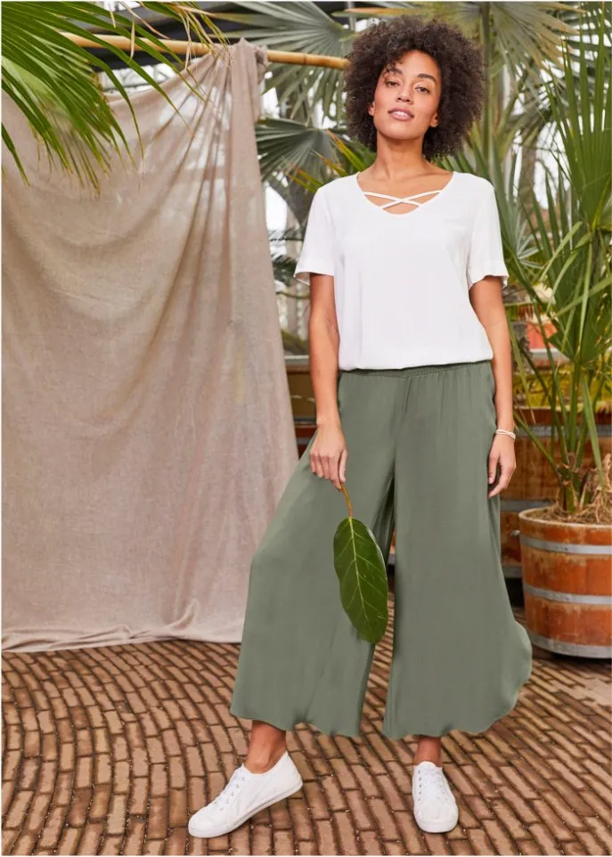 Calf-length culottes with a comfortable all-around belt Bpc Bonprix Collection, green