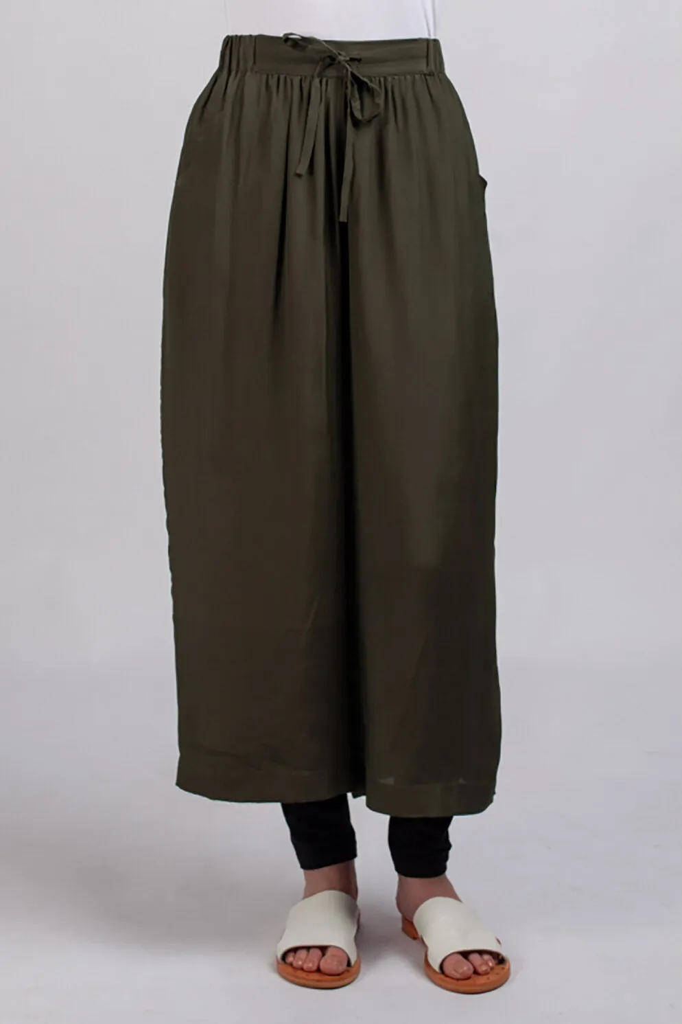 Laneway Pants in Olive