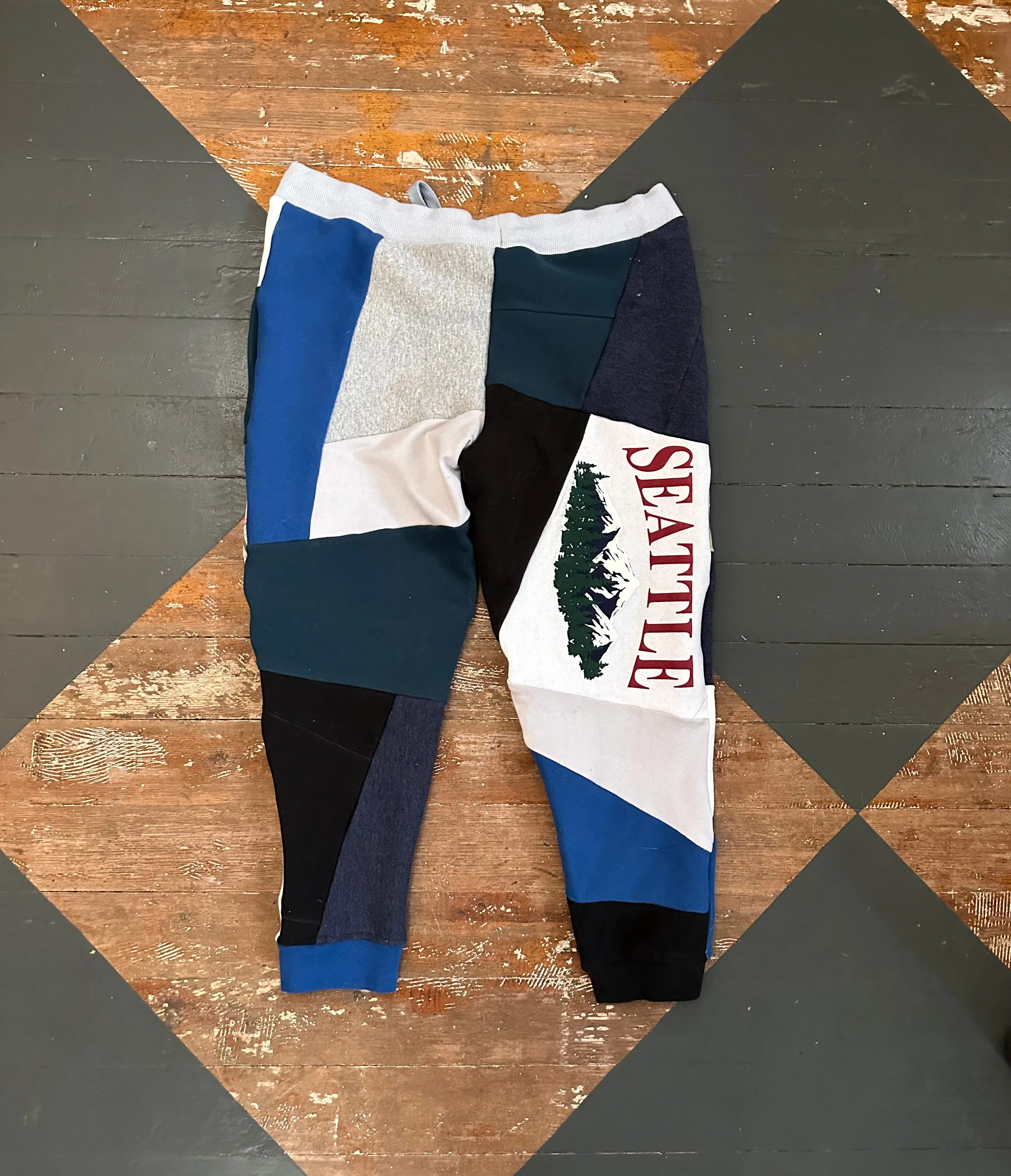 MASHUP SEATTLE JOGGERS - S/M