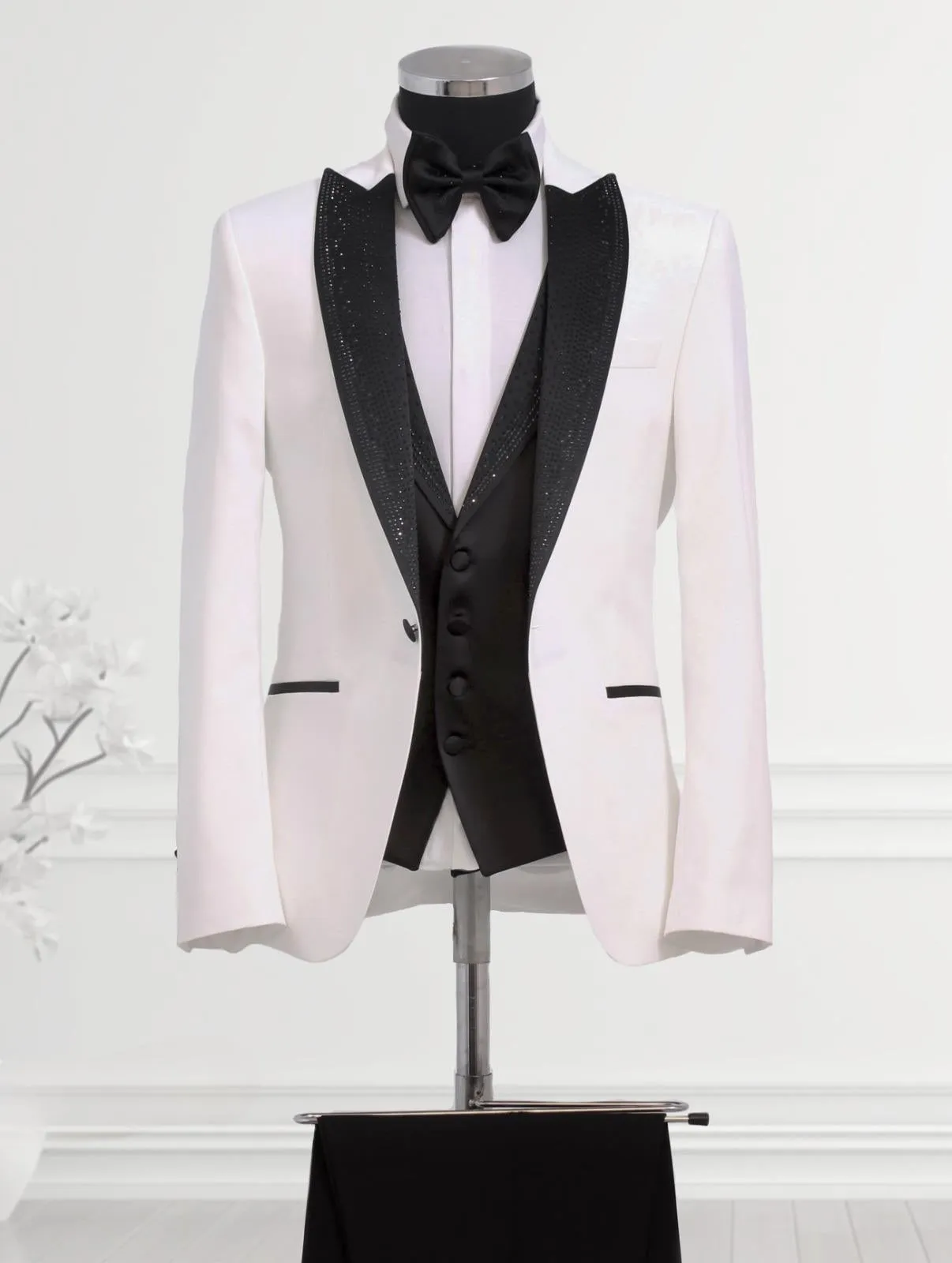 White Tuxedo with Strass Shawl Collar